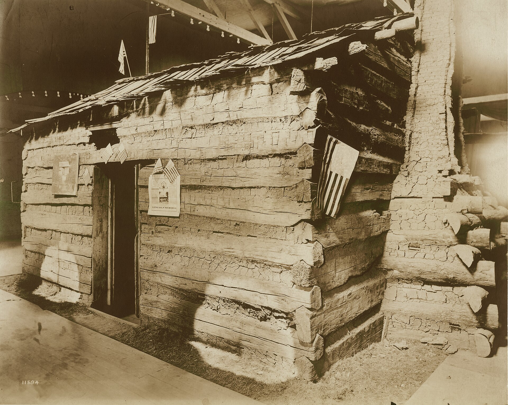 The log cabin from Abraham Lincoln's childhood, exhibited at the 1904 World's Fair.