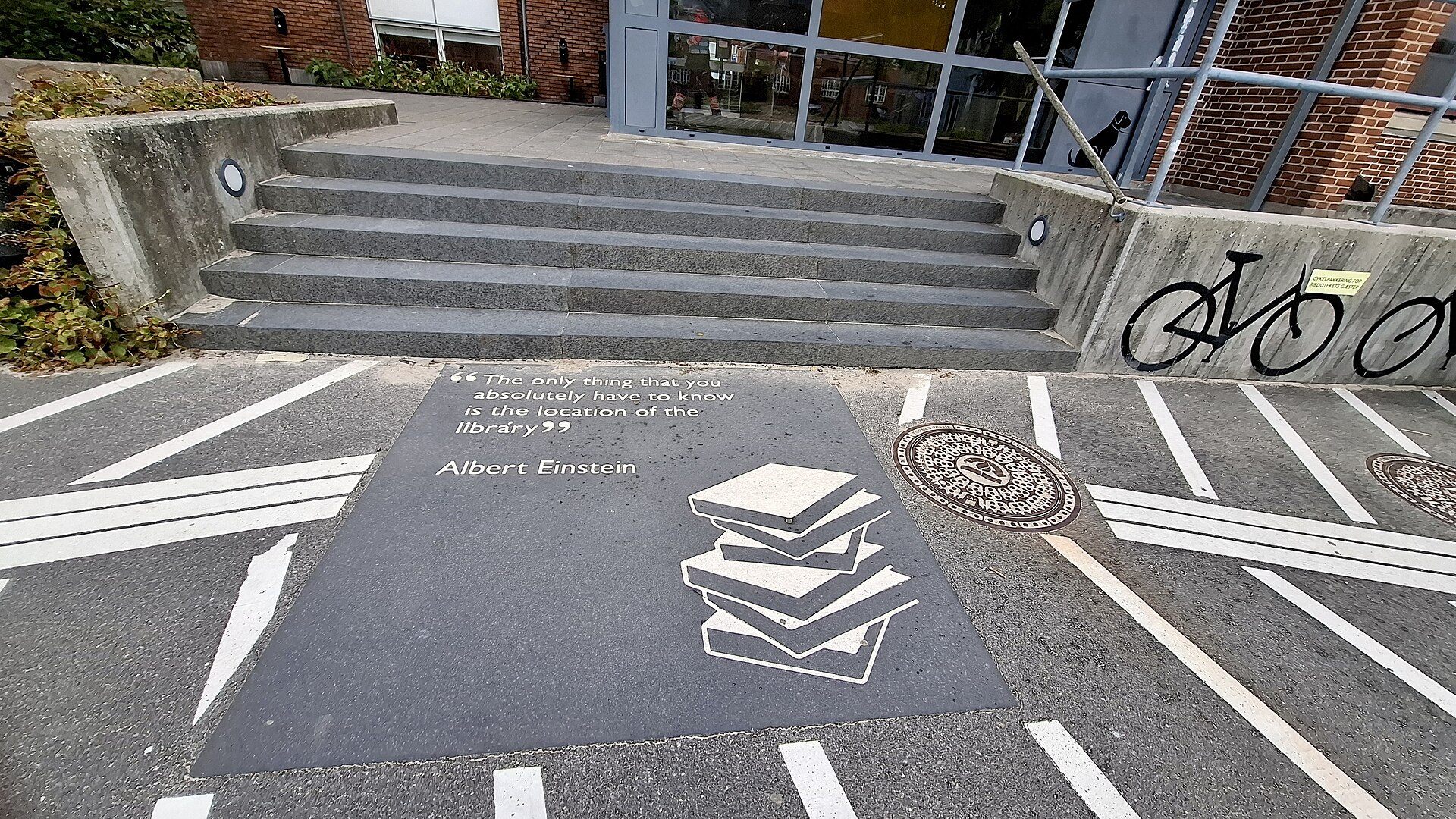 A slab at the entrance to Silkeborg Library in Denmark bearing a quotation attributed to Albert Einstein. — Ciara Ní Riain, CC BY-SA 4.0 (Wikimedia Commons)