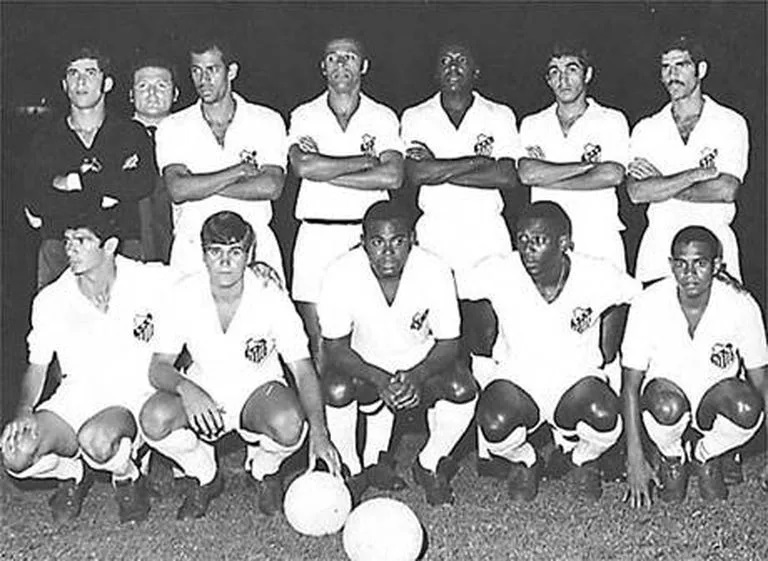 Pelé with the Santos football club squad in the early 1970s.
