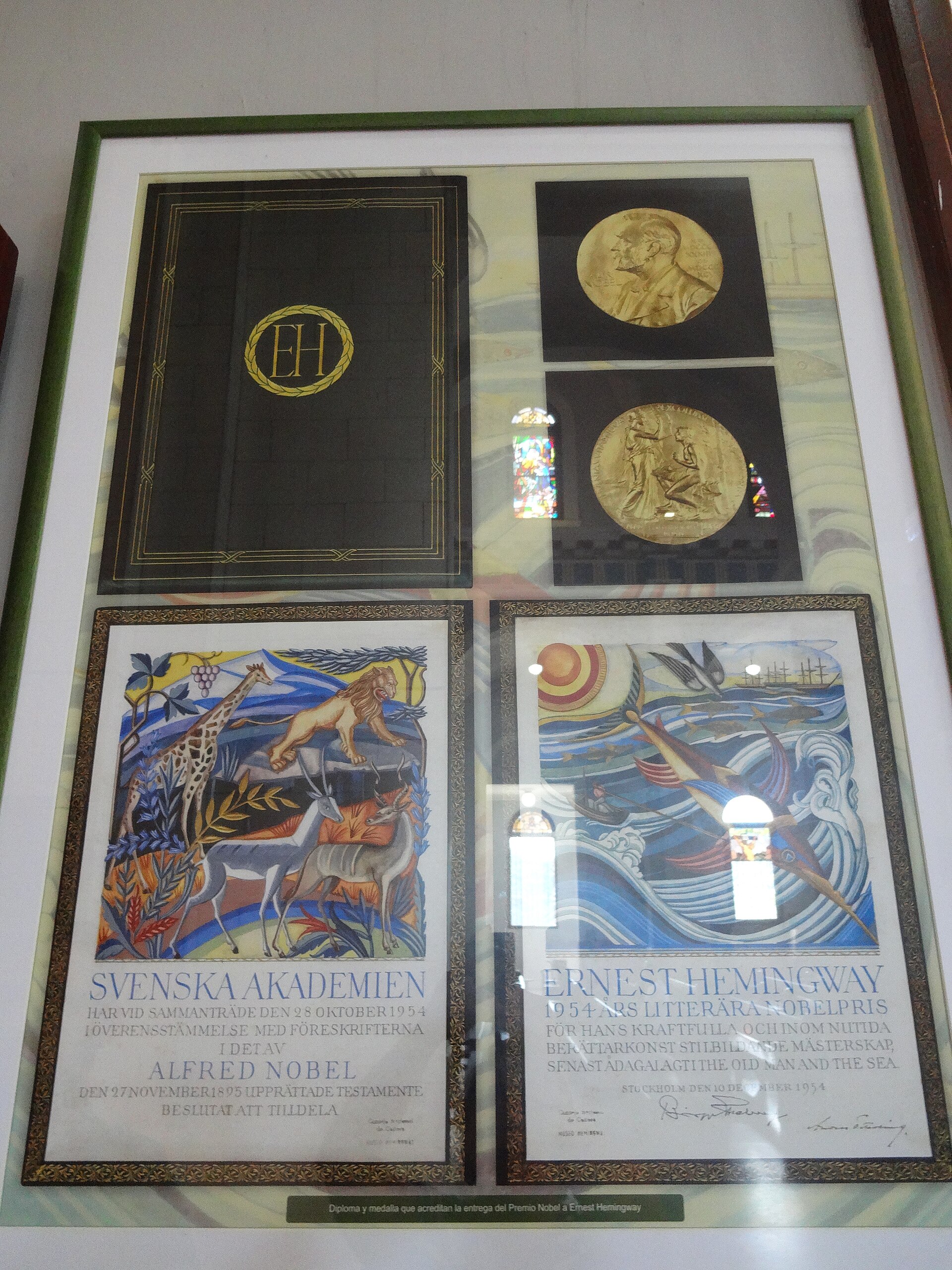The Nobel Prize medal of Ernest Hemingway kept in the church at El Cobre, near Santiago de Cuba. — Z thomas, CC BY-SA 4.0 (Wikimedia Commons)