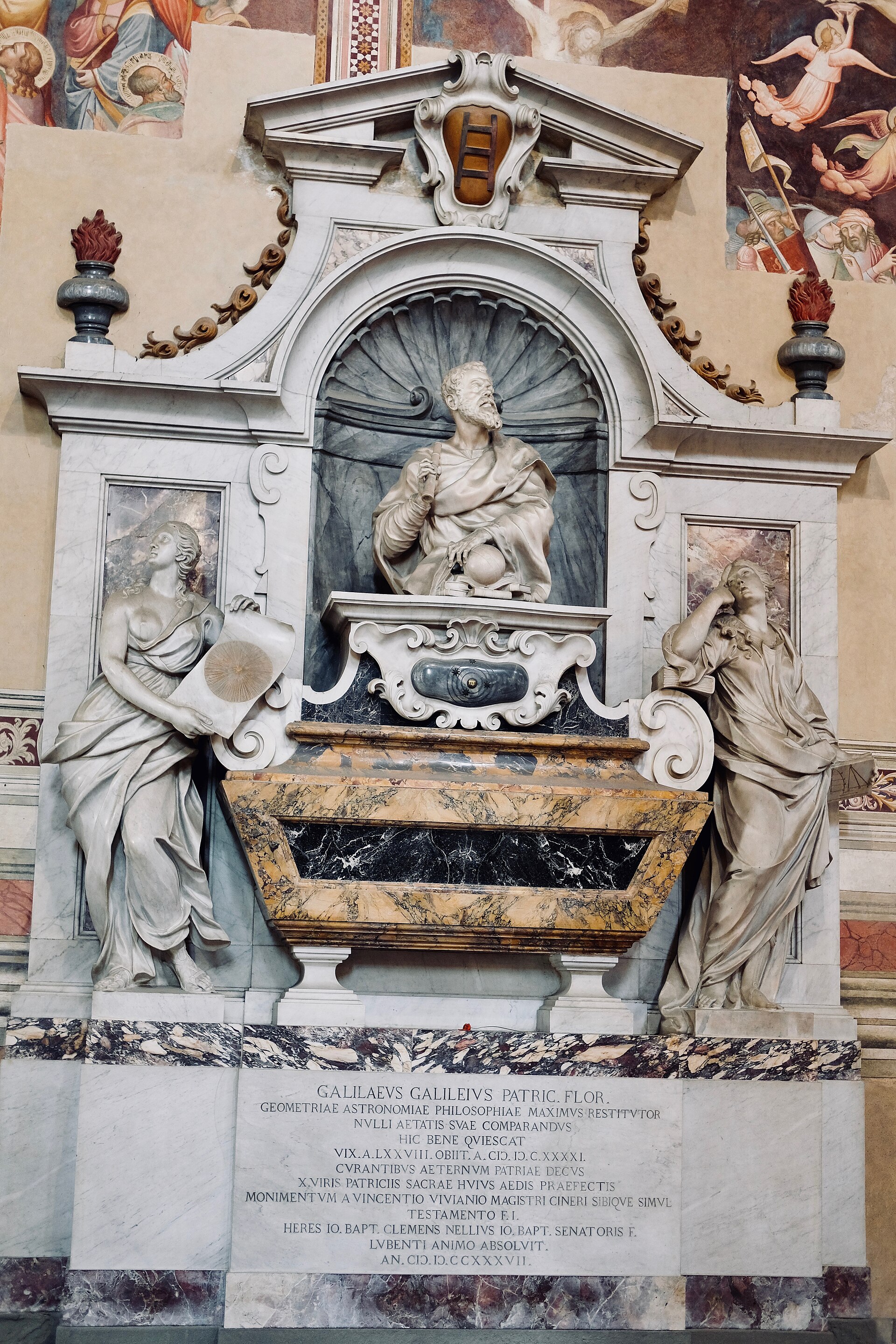 The tomb of Galileo Galilei in the Basilica of Santa Croce in Florence. — Benjamin Cousins, CC BY-SA 4.0 (Wikimedia Commons)