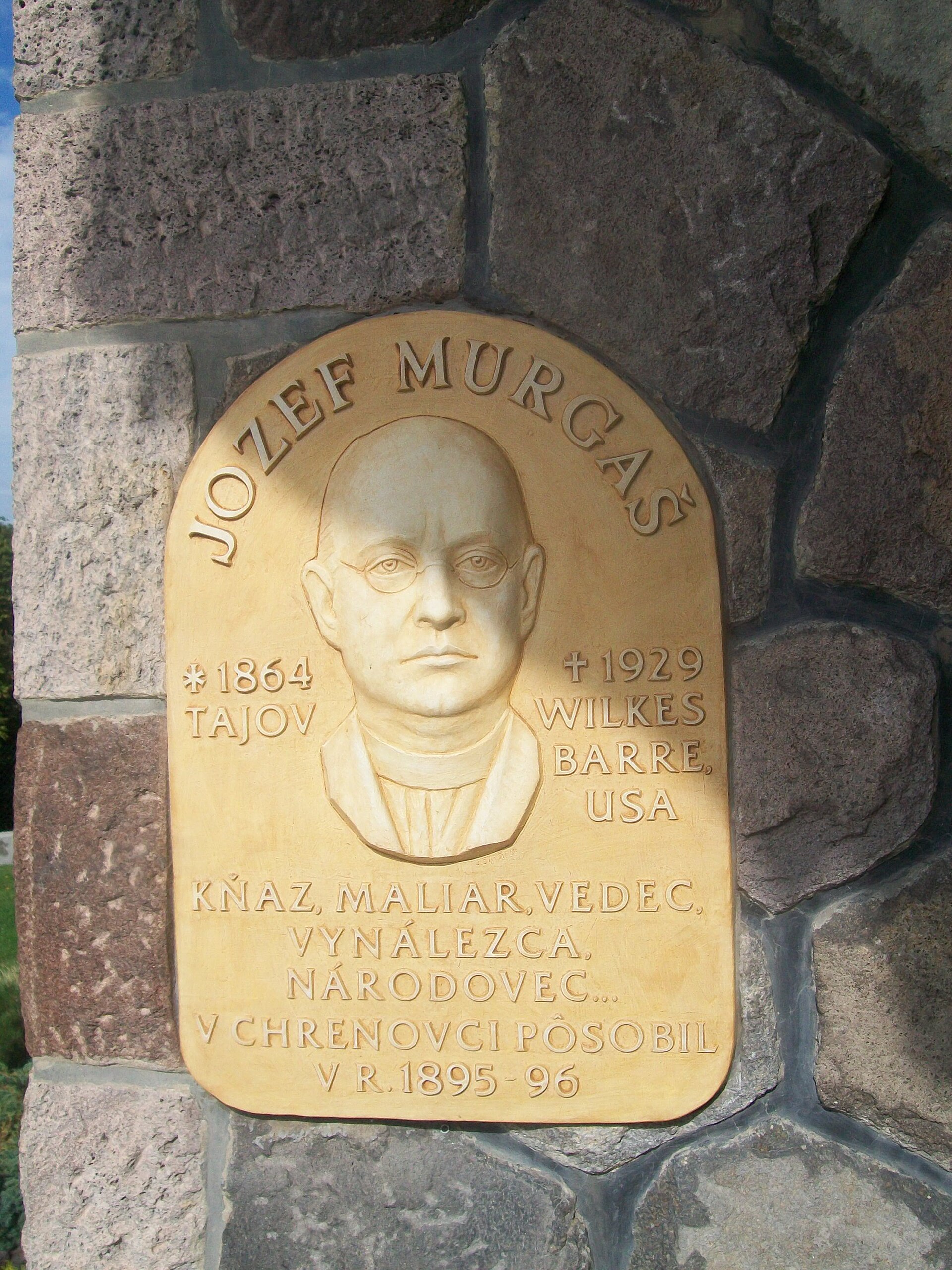 A memorial plaque to Jozef Murgaš in Chrenovec, where he worked in 1895–1896. — Ladislav Luppa, CC BY-SA 3.0 (Wikimedia Commons)