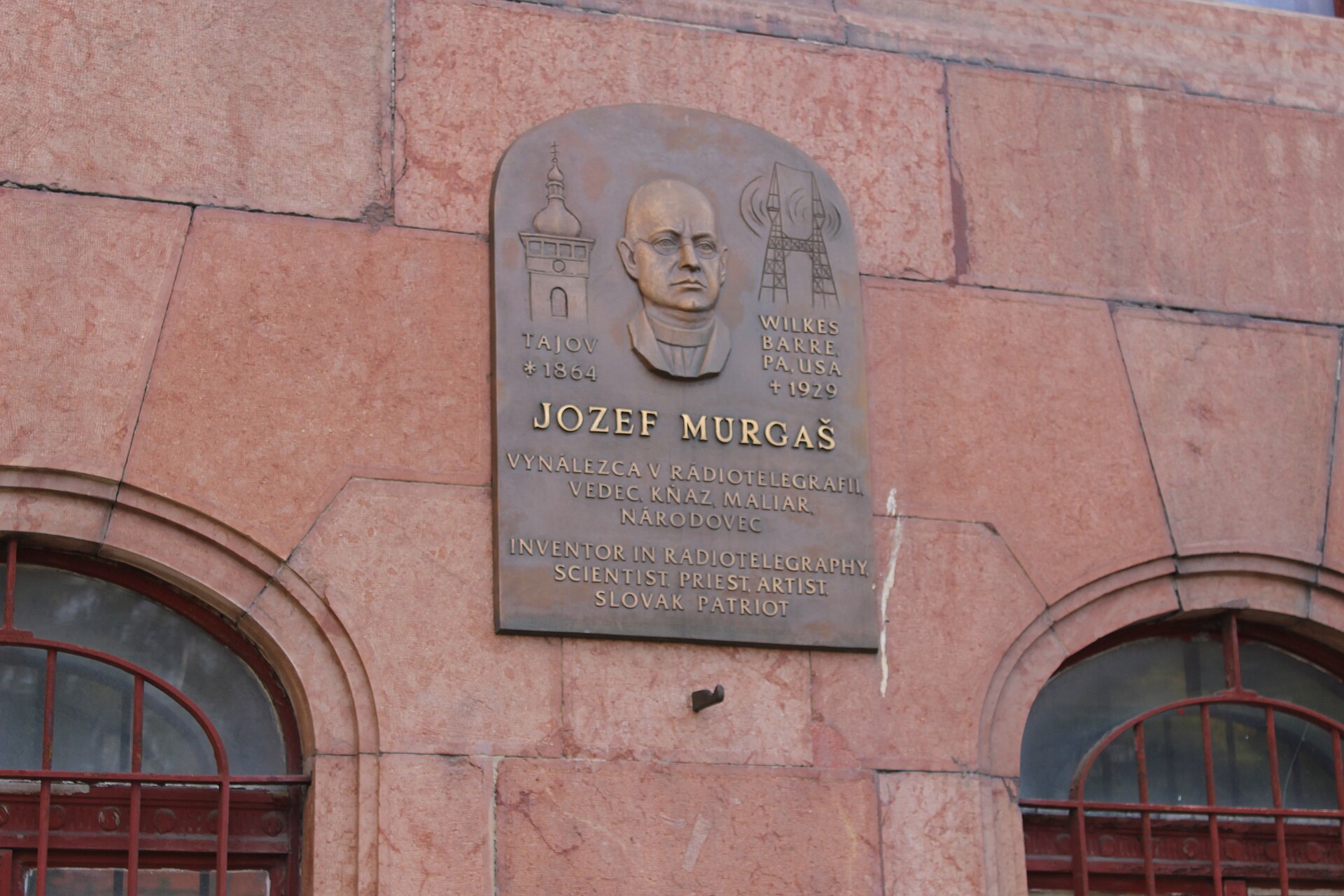 A monument dedicated to Jozef Murgaš. — Qery1337, CC BY-SA 4.0 (Wikimedia Commons)