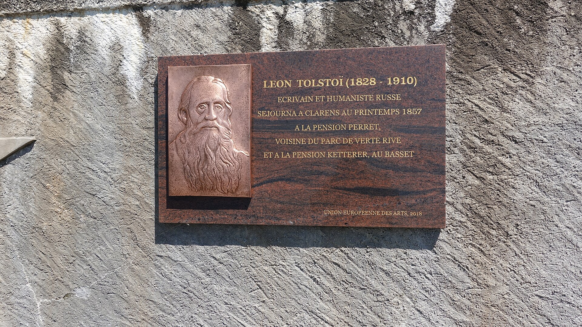 Memorial plaque to Leo Tolstoy in Montreux, Switzerland. — Alexey M., CC BY-SA 4.0 (Wikimedia Commons)