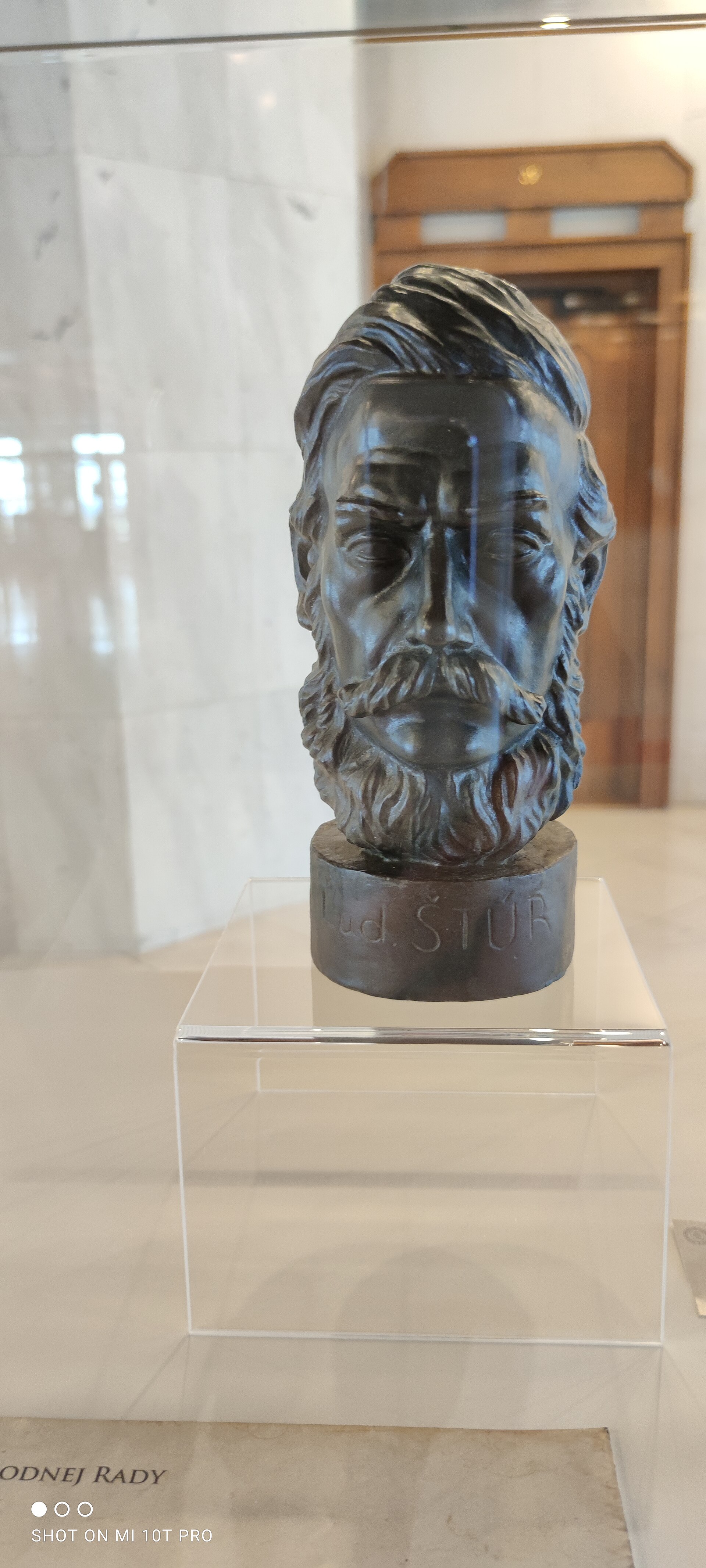 Bust of Ľudovít Štúr in the National Council of the Slovak Republic. — Lukáš Perný, CC BY-SA 4.0 (Wikimedia Commons)