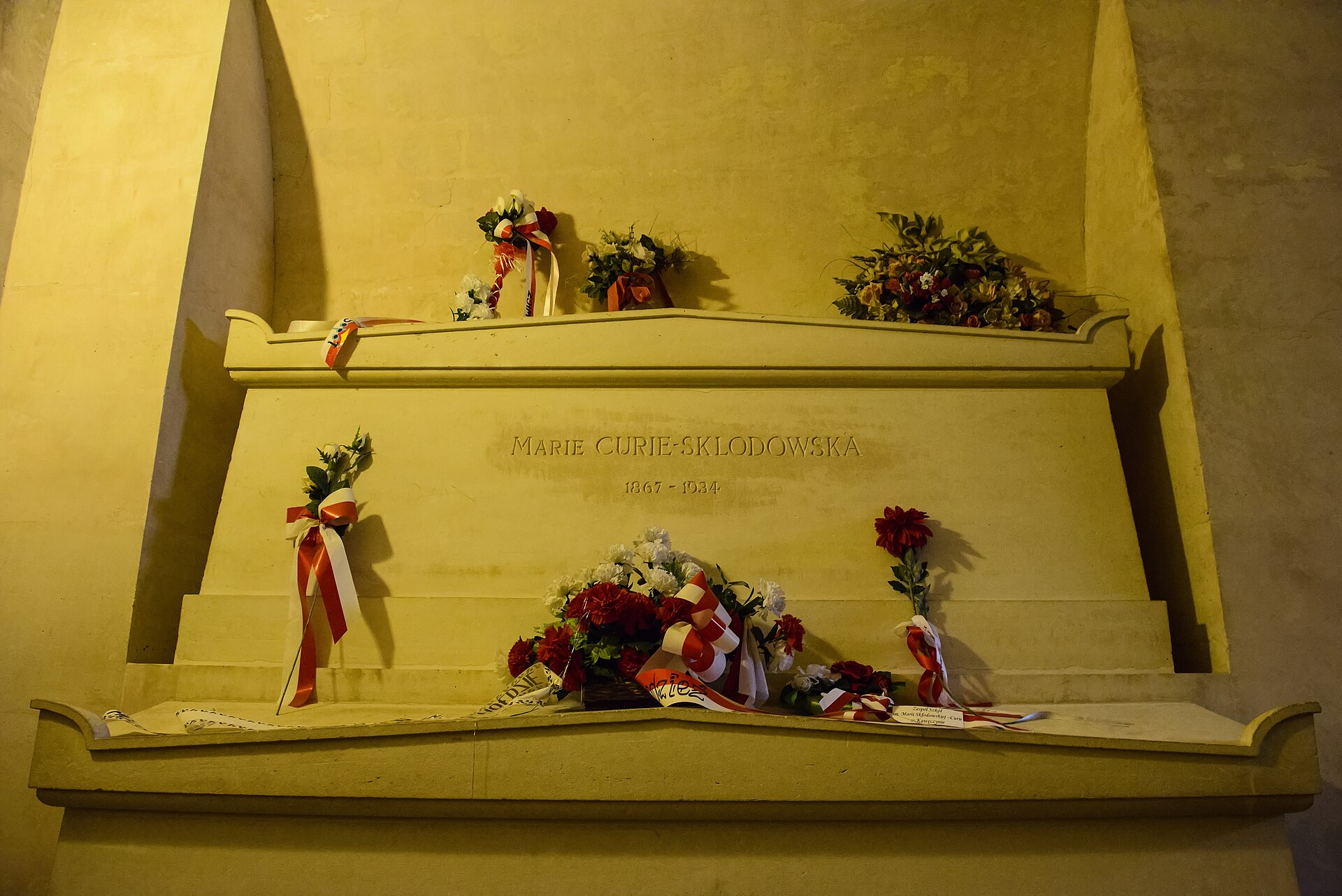 Marie Curie's tomb in the Panthéon in Paris. — Son of Groucho from Scotland, CC BY 2.0 (Wikimedia Commons)