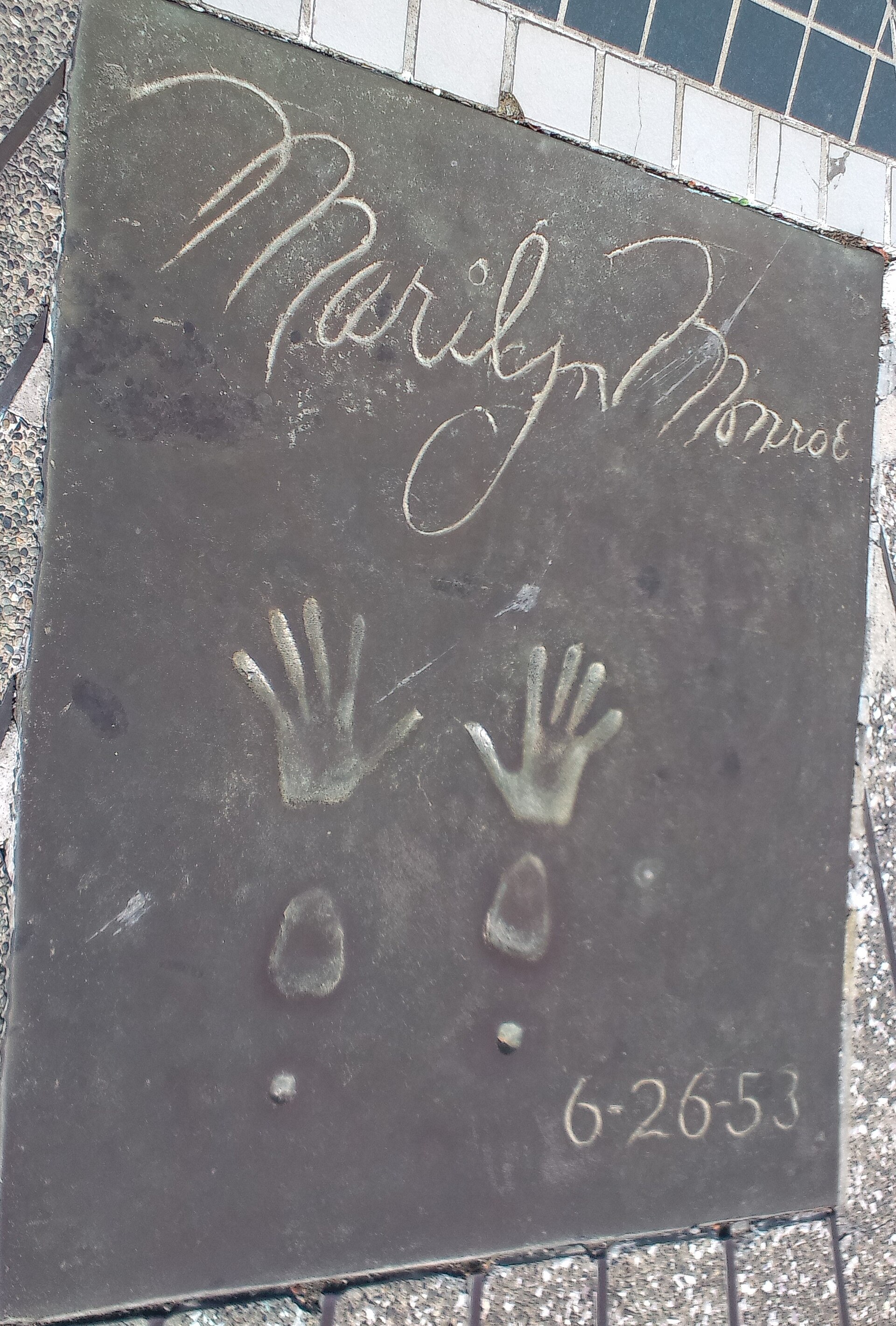 A replica of Marilyn Monroe's handprints in Hisaya-Ōdōri Park. — Yanajin33, CC BY-SA 3.0 (Wikimedia Commons)