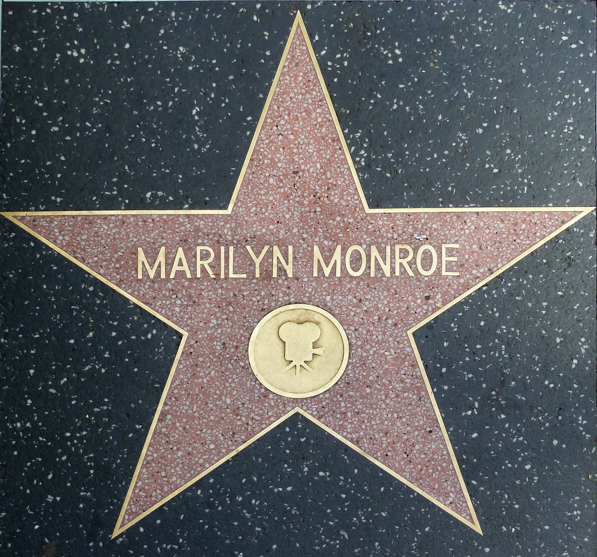 Marilyn Monroe's star on the Hollywood Walk of Fame. — Tony Hisgett from Birmingham, UK, CC BY 2.0 (Wikimedia Commons)