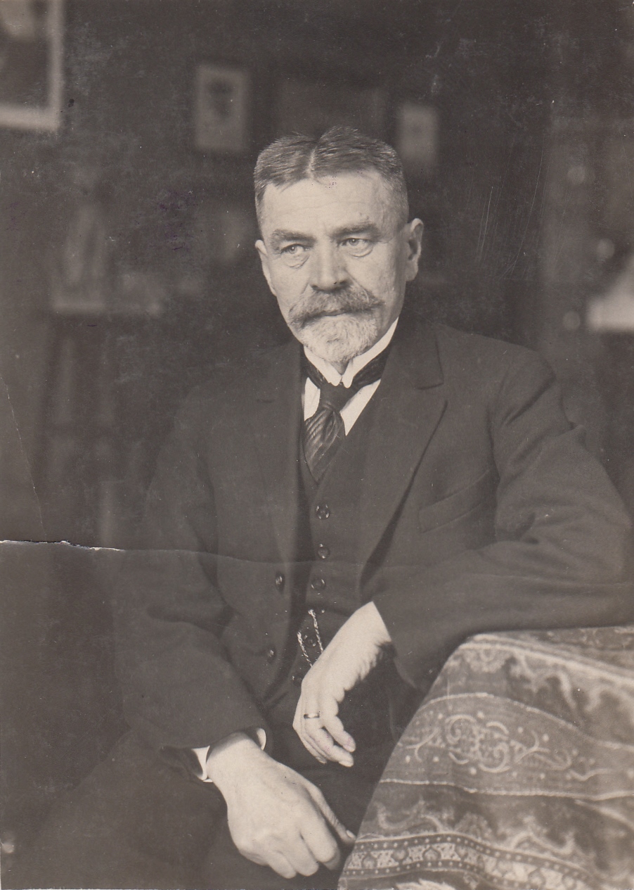 A photograph of the writer Martin Kukučín. — Unknown author Unknown author, CC BY-SA 3.0 (Wikimedia Commons)