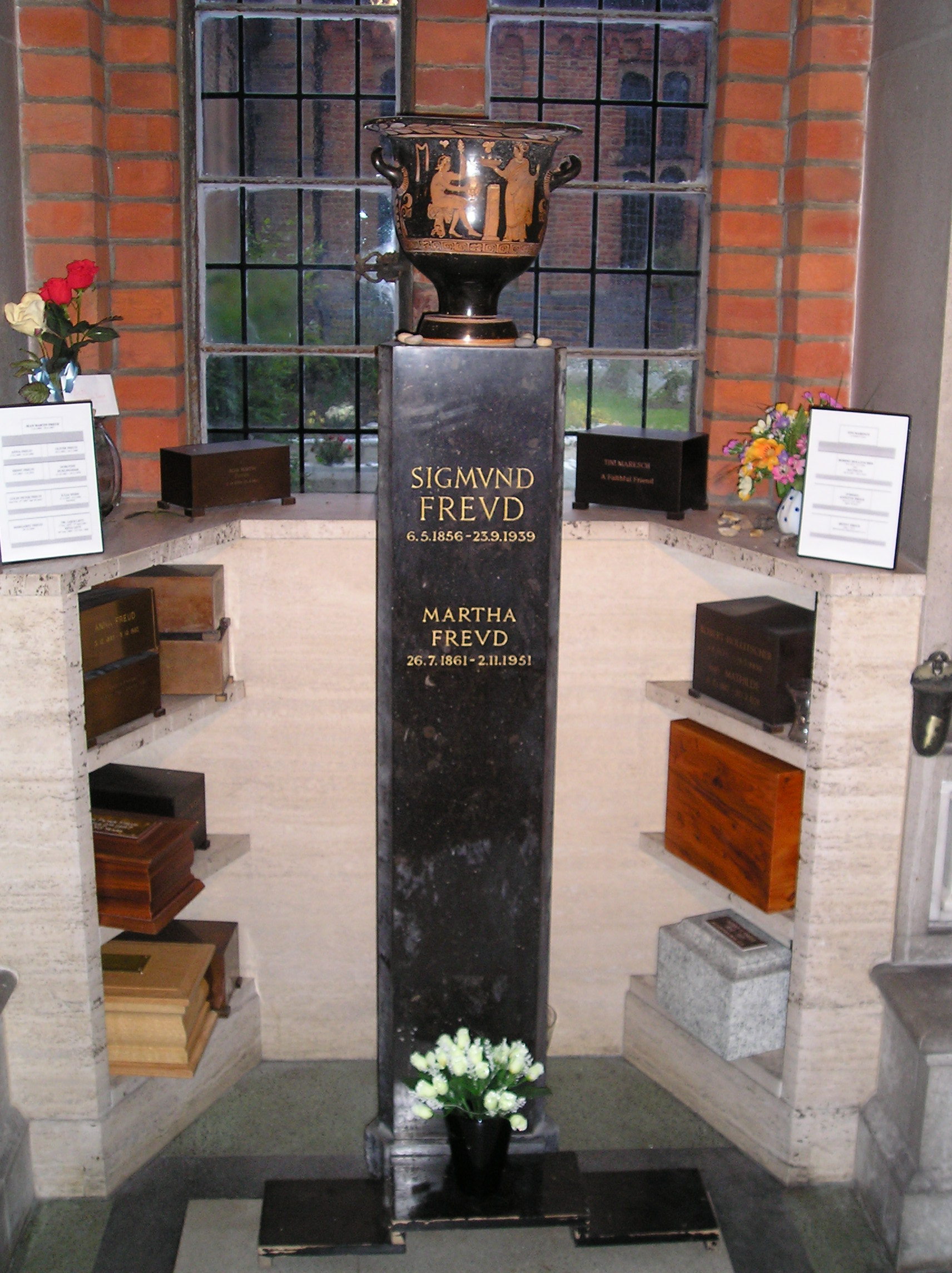 The Freud family grave at the Ernest George Columbarium of Golders Green Crematorium in London. — Dadamax, CC BY-SA 3.0 (Wikimedia Commons)